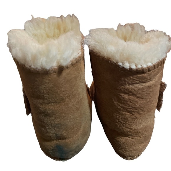 Ugg Erin Baby Slippers - Picture 3 of 5